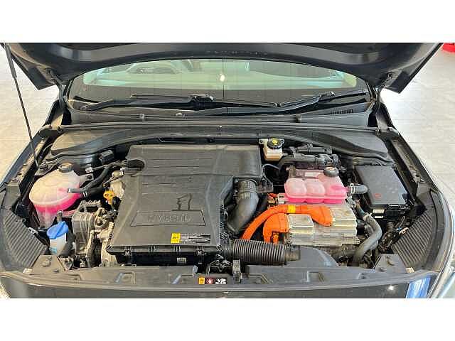 Hyundai Ioniq IONIQ 1.6 GDi Hybrid Premium SE 5dr DCT