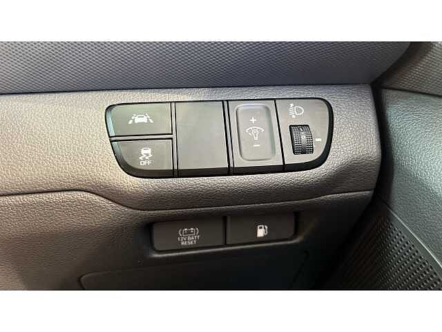Hyundai Ioniq IONIQ 1.6 GDi Hybrid Premium SE 5dr DCT