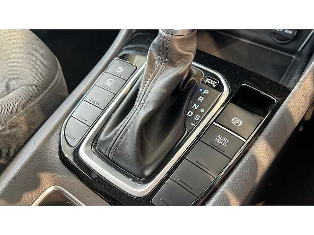 Hyundai Ioniq IONIQ 1.6 GDi Hybrid Premium SE 5dr DCT