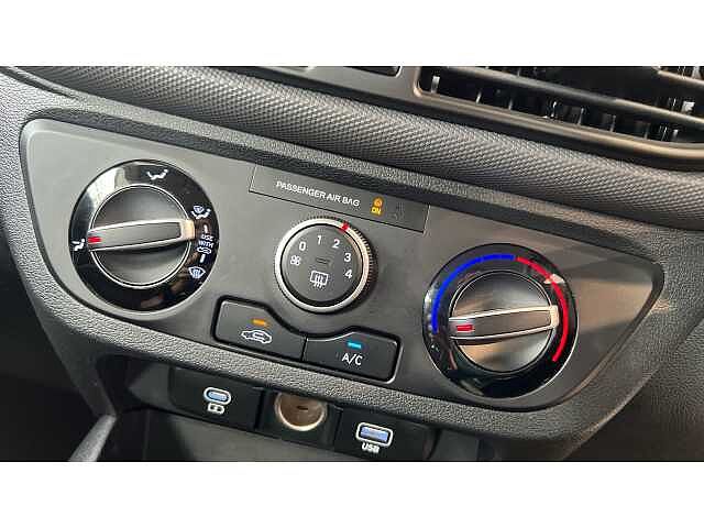 Hyundai i10 1.0 [58] Advance 5dr Auto [Nav]