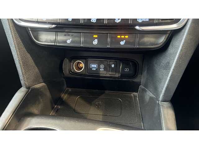 Hyundai Santa Fe 2.2 CRDi Premium 5dr 4WD Auto