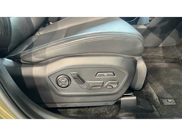 Hyundai Santa Fe SANTA FE 1.6 TGDi Hybrid Calligraphy 5dr 4WD Auto