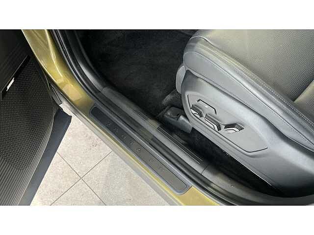 Hyundai Santa Fe SANTA FE 1.6 TGDi Hybrid Calligraphy 5dr 4WD Auto