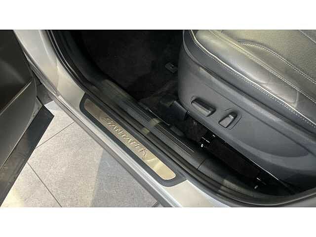 Hyundai Santa Fe SANTA FE 1.6 TGDi Hybrid Premium 5dr Auto