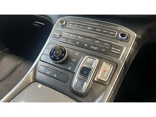Hyundai Santa Fe SANTA FE 1.6 TGDi Plug-in Hybrid Premium 5dr 4WD Auto