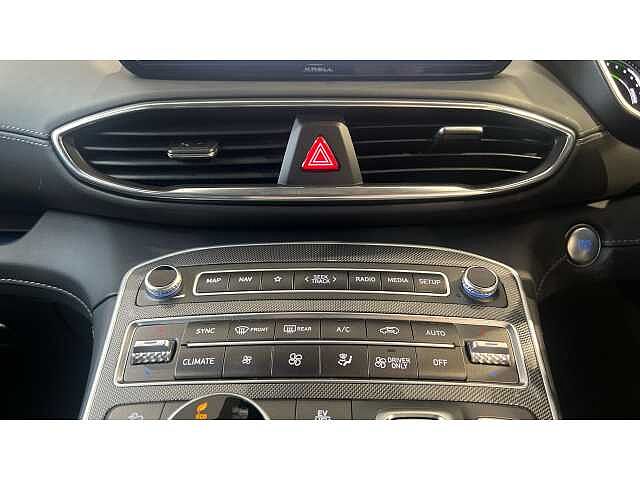Hyundai Santa Fe SANTA FE 1.6 TGDi Plug-in Hybrid Premium 5dr 4WD Auto