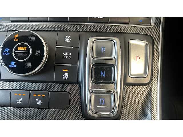 Hyundai Santa Fe SANTA FE 1.6 TGDi Plug-in Hybrid Premium 5dr 4WD Auto