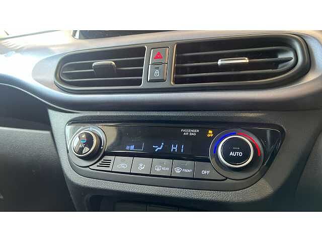 Hyundai i10 I10 1.0 MPi Premium 5dr Auto