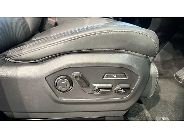 Hyundai Santa Fe SANTA FE 1.6 TGDi Hybrid Calligraphy 5dr 4WD Auto