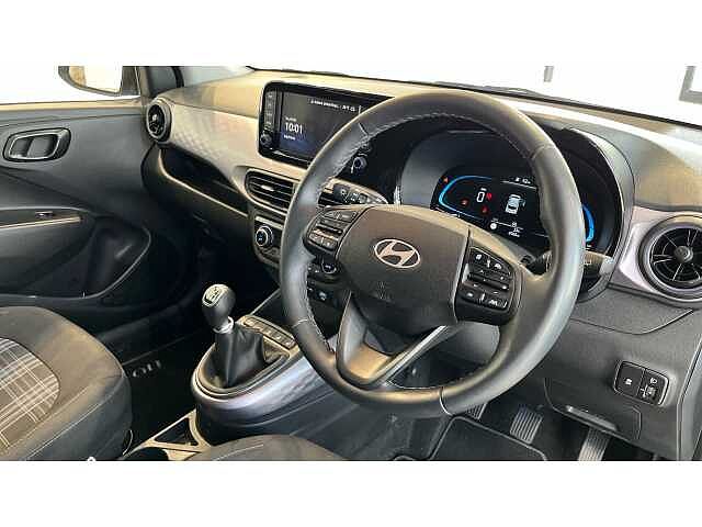 Hyundai i10 I10 1.2 [79] Premium 5dr [Nav]