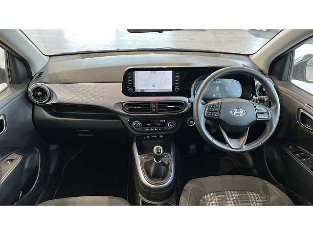 Hyundai i10 I10 1.2 [79] Premium 5dr [Nav]