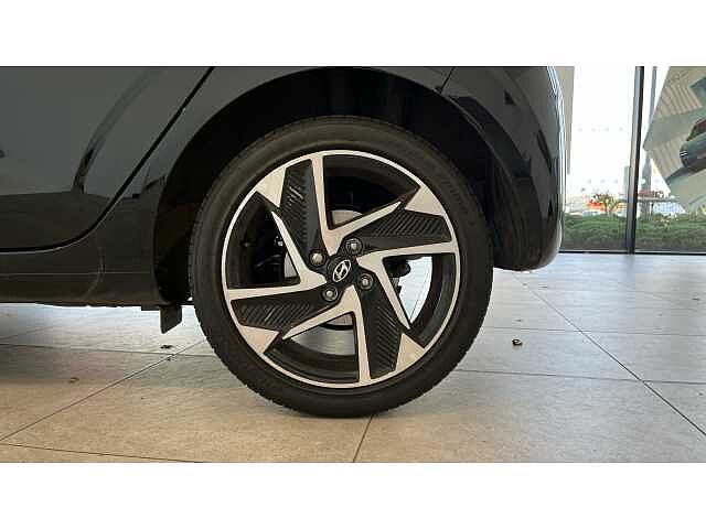 Hyundai i10 I10 1.2 [79] Premium 5dr [Nav]