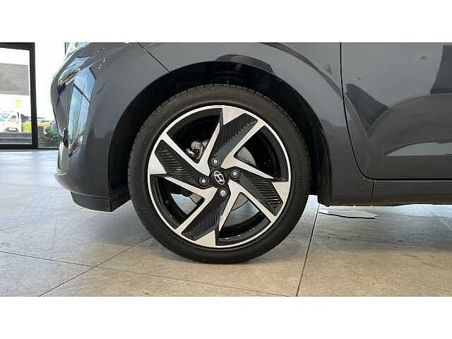 Hyundai i10 I10 1.0 [63] Premium 5dr Auto [Nav]