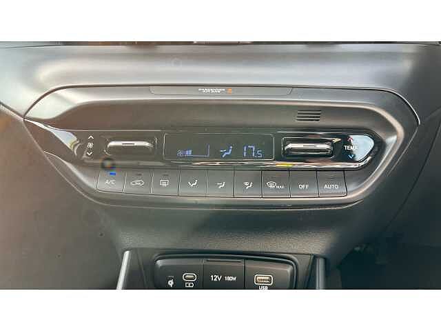 Hyundai Bayon Bayon HAT 1.0 T-gdi 90PS Tech Line DCT