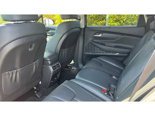 Hyundai Santa Fe SANTA FE 1.6 TGDi Plug-in Hybrid Ultimate 5dr 4WD Auto