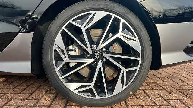 Hyundai Ioniq 6 IONIQ 6 239kW Ultimate 77kWh 4dr AWD Auto