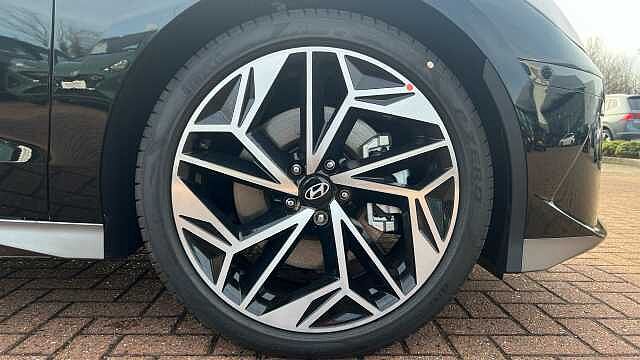 Hyundai Ioniq 6 IONIQ 6 239kW Ultimate 77kWh 4dr AWD Auto