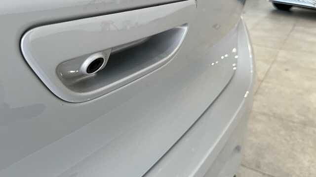 Hyundai i10 i10 5Dr HAT 1.0 MPi 67ps Advance